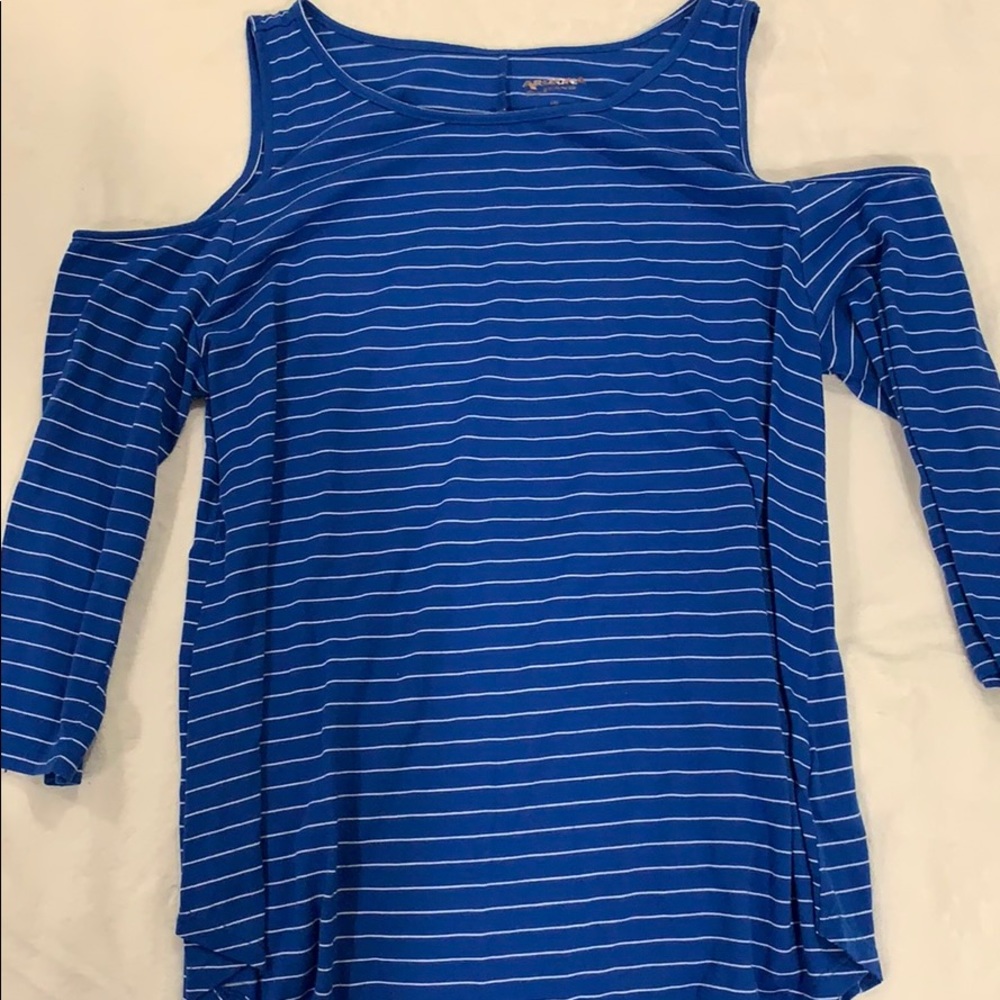Quarter length shirt